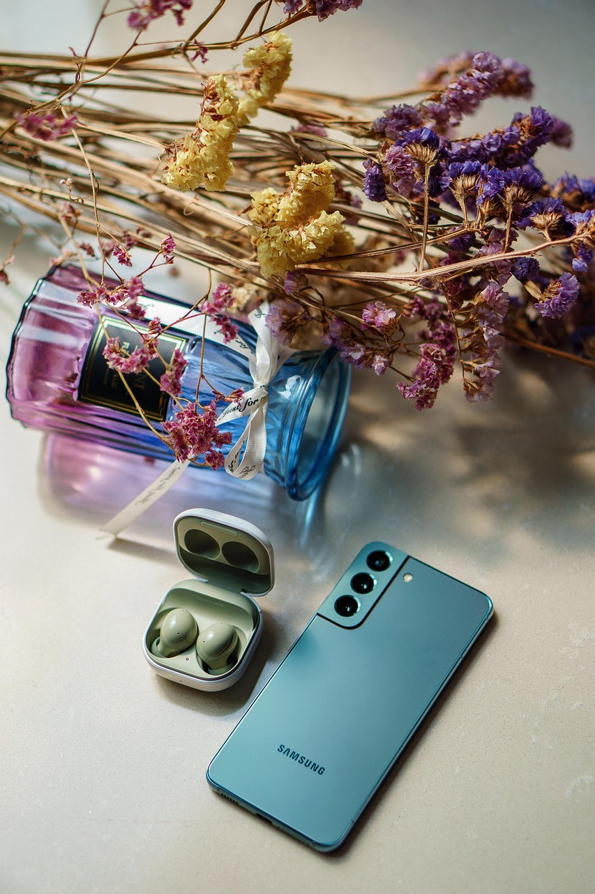 smartphone, mobile phone, samsung galaxy s22, samsung, cellphone, galaxy buds, samsung, samsung, samsung, samsung, samsung, galaxy buds, galaxy buds, galaxy buds, galaxy buds